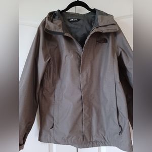Northface men's rain jacket medium, smoke-free home. Offers welcome